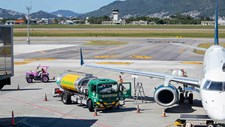 Combustível sustentável para aviação avança na UE