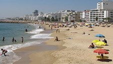 Quarteira vai ter alimentação artificial de areia